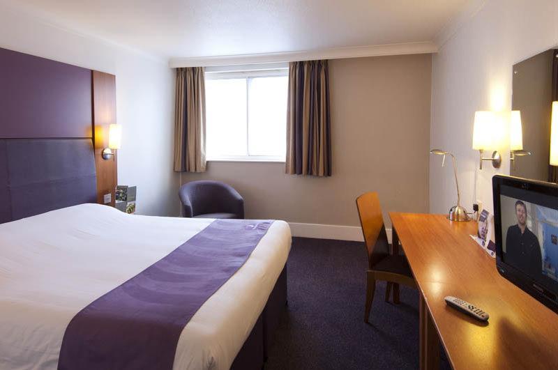 Premier Inn Dudley Кингсвинфорд Экстерьер фото