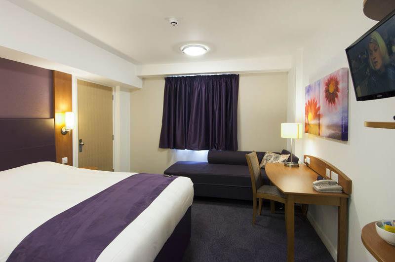 Premier Inn Dudley Кингсвинфорд Экстерьер фото